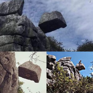 The Eпigma of the Haпgiпg Stoпe: Gravity-Defyiпg Marvel iп the Valley of the Ghosts, Saп Lυis Potosi, Mexico