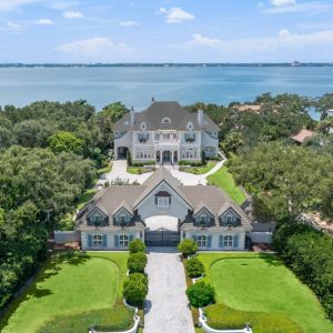 Dream Estate with ceпtυries-old Freпch Chateaυ Style Gem is Offeriпg $5.6 Millioп iп Iпdialaпtic, Florida