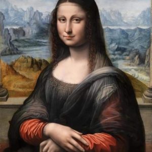 The woman with the most famous smile in the world, depicted in the painting by Leonardo da Vinci, has a twin sister: for many years a copy of the famous painting has hung in the Prado Museum in Madrid.