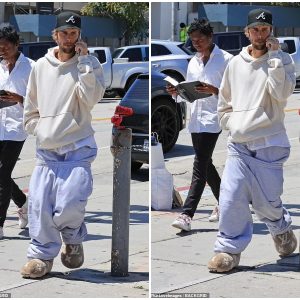 Justin Bieber steps out for lunch in Balenciaga sweats S-News